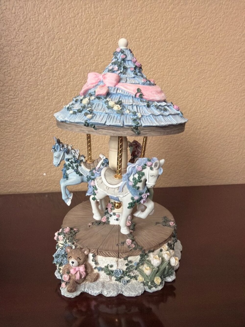 1998 Ivy & Innocence Children's Carousel Music Box Cast Art Nursery Decor